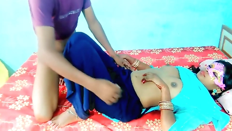 Hot amateur brunette with a small body enjoys a kinky sex