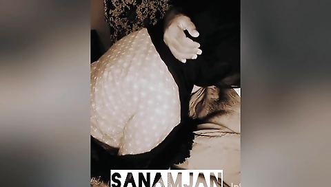 Indian girl blows her man's dick in front of the camera