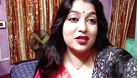 Indian brunette 18+ girl masturbates by her boyfriend