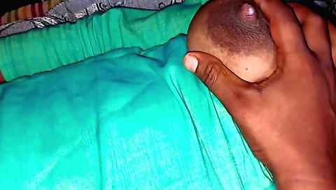 Indian sex video with a nice babe taking a nice shot