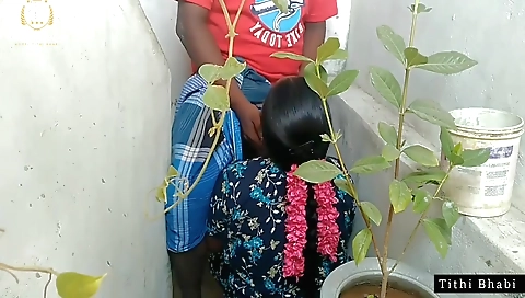 Amateur brunette with a sexy face fucked with her neighbor