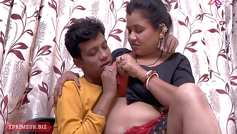 Bhabhi milf fucks her husband's crotch with big cock