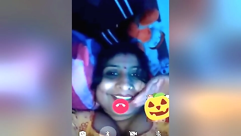 Exclusive- Horny Indian School Teacher Showing Her Boob On Video Call