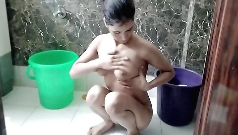 College Girl Ka Bathroom Mms Video Viral - College Girls