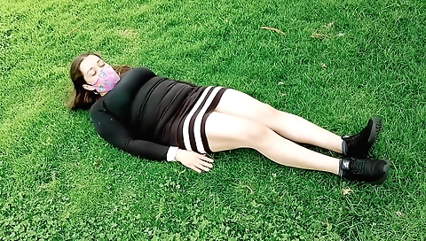 Big butt solo amateur brunette naked in outdoor scene