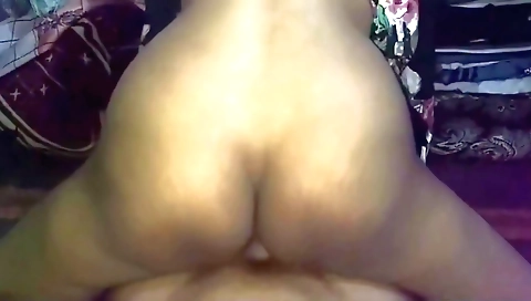 Indian girl fucks her boyfriend and gets her pussy rubbed