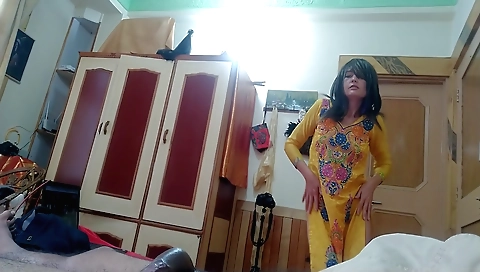 Indian amateur girl 061 is getting fucked on the webcam