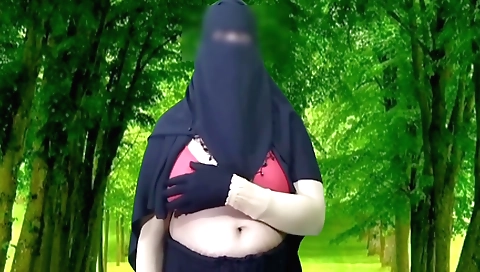 Sexy Indian amateur shows off her body on a massage room