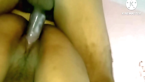 Indian slut with a hot body in a sexy homemade porn video