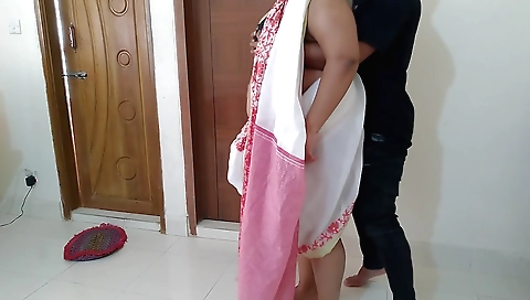 Indian big ass stepmom fucks her stepson in a webcam video