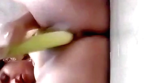 Busty Bhabhi enjoys playing with her cunt in homemade solo clip