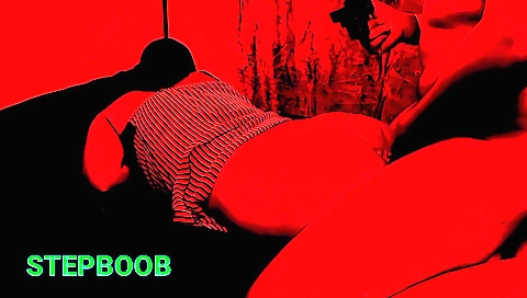 Amateur teen with cute body shows her sexy body in webcam