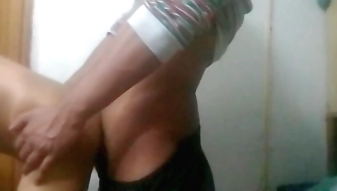 Indian amateur girlfriend fucks her boyfriend on the bed