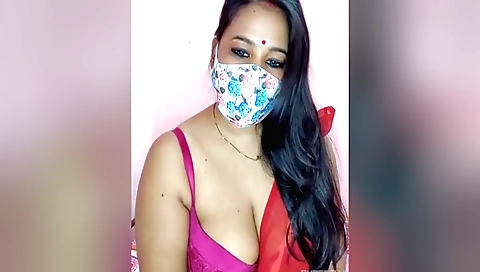 Stunning amateur solo sex video from a horny Indian girl