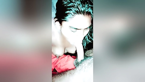 Brunette milf with a nice face and a nice body makes it all the better