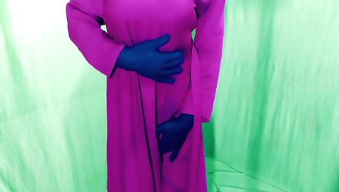 Indian solo female shows her naked body in a movie