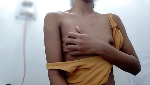 Petite amateur girl lets you watch as you watch her cum