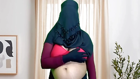 Indian housewife strips naked and shows off her big tits