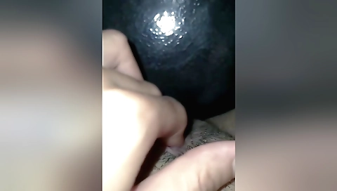 Indian solo female video showing how she enjoys a sex