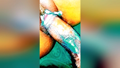 Hot indian amateur video shows a sexy slut with nice body