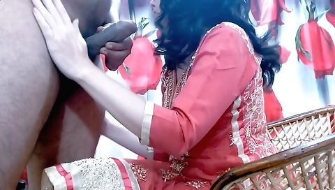 Pornstar with hot body 2 is playing with her pussy