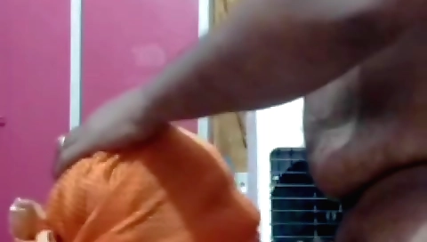 Sexy brunette in amateur porn video shows her big boobs