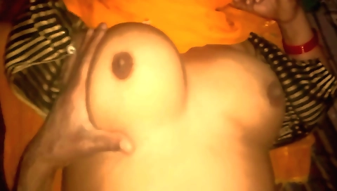 Indian mature with a big ass fucked in the village