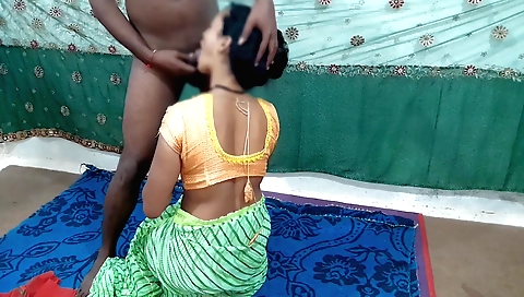 Amateur brunette village bhabhi ko doggy style me choda