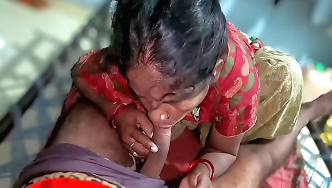 Indian slut gets fucked and her pussy licked by a camera