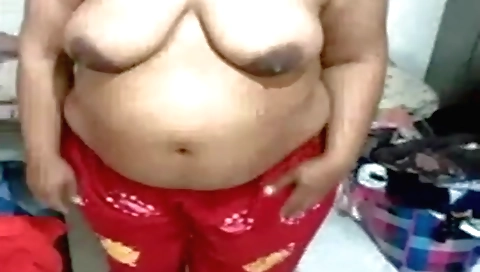 Indian stripper on camera stripping her ass and boobs