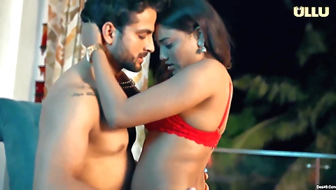 Amateur redhead gets a fucking blowjob in the backyard