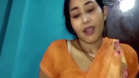 Indian slut in big booty is in a hot and sexy POV vid