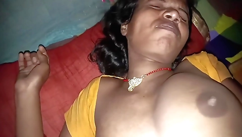 Indian girl with a hairy pussy is getting penetrated
