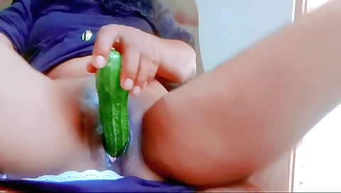 Sexy asian with a sexy body in amateur solo toy video