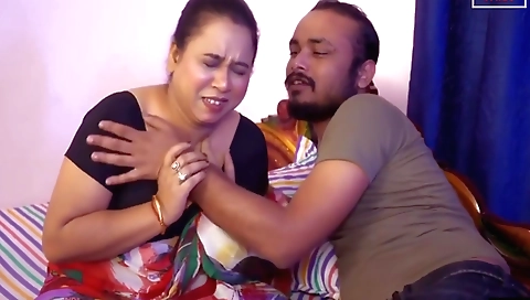 Indian mature bhabi licks her hubby' cock and gets cum in her mouth