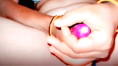 Amateur girl eats vegetables and has fun with her friends cock