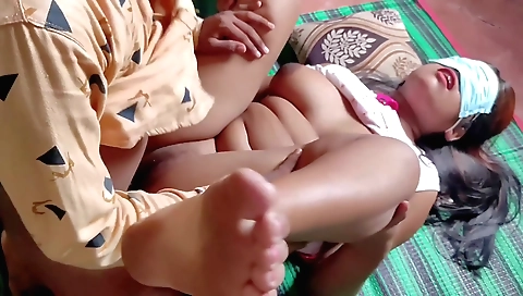 Indian bimbo gets pounded by customer's cock by a leech