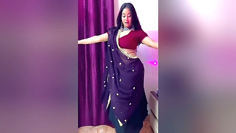 Blonde amateur stepsister takes cock inside with her