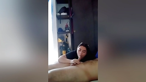 Brunette amateur video in the hottest way possible