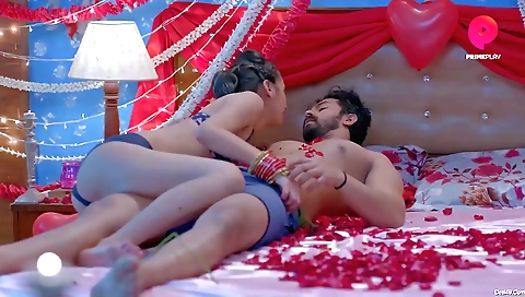 Horny brunette with a hot ass and big boobs goes to fuck a stranger