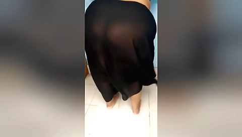 Amateurs beautiful big ass and nice body makes her head full of bbw